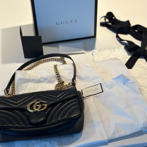 Gucci GG Marmont small shoulder bag Like new - Black Leather - Picture 2 of 15